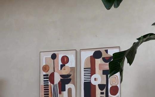 Dezelfde muur met een ander kunstwerk