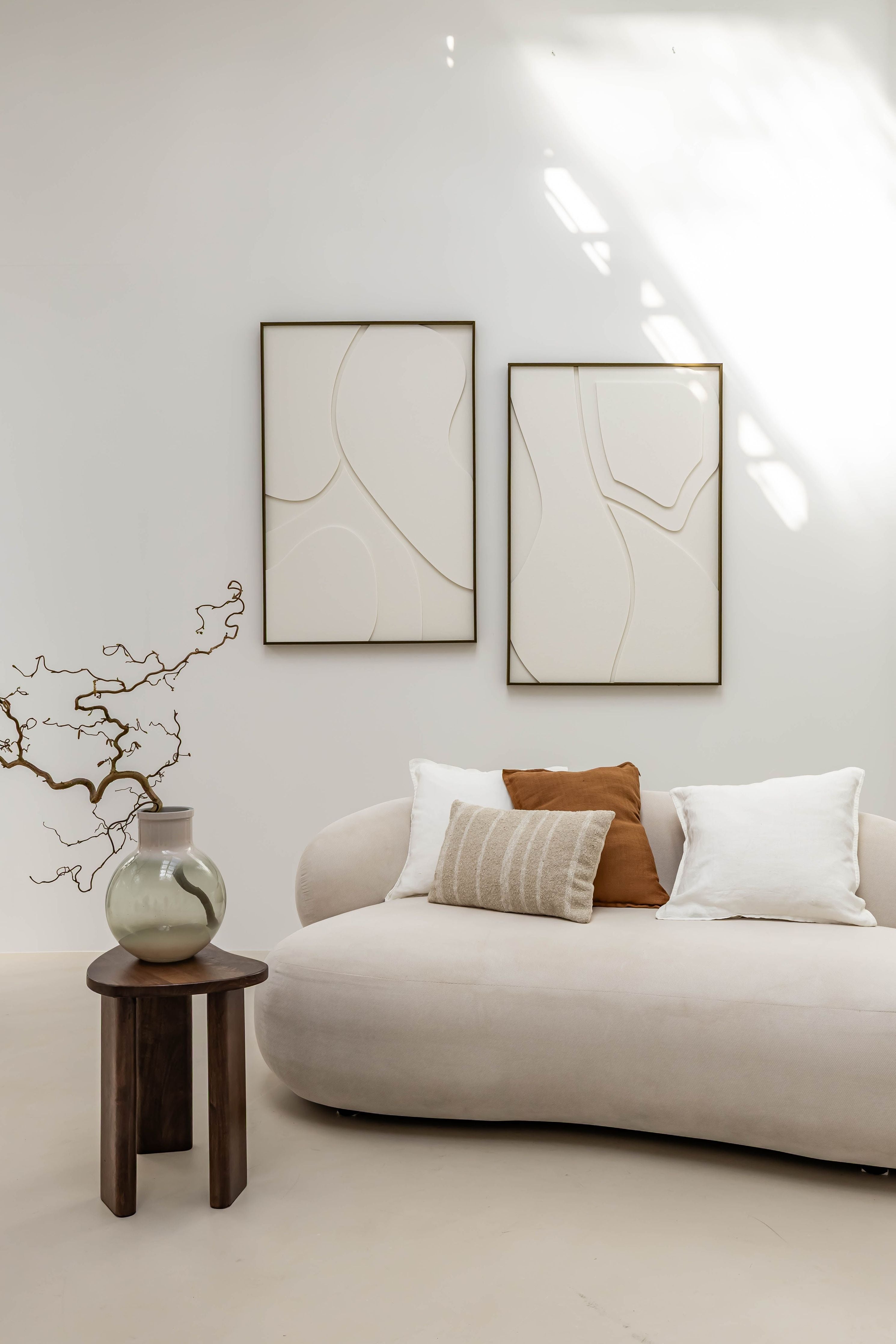 Noud & Noor 80 x 120 cm, kunstwerk kleur: Ivory, lijstkleur: Earthy Beige (257) Atelier opruiming