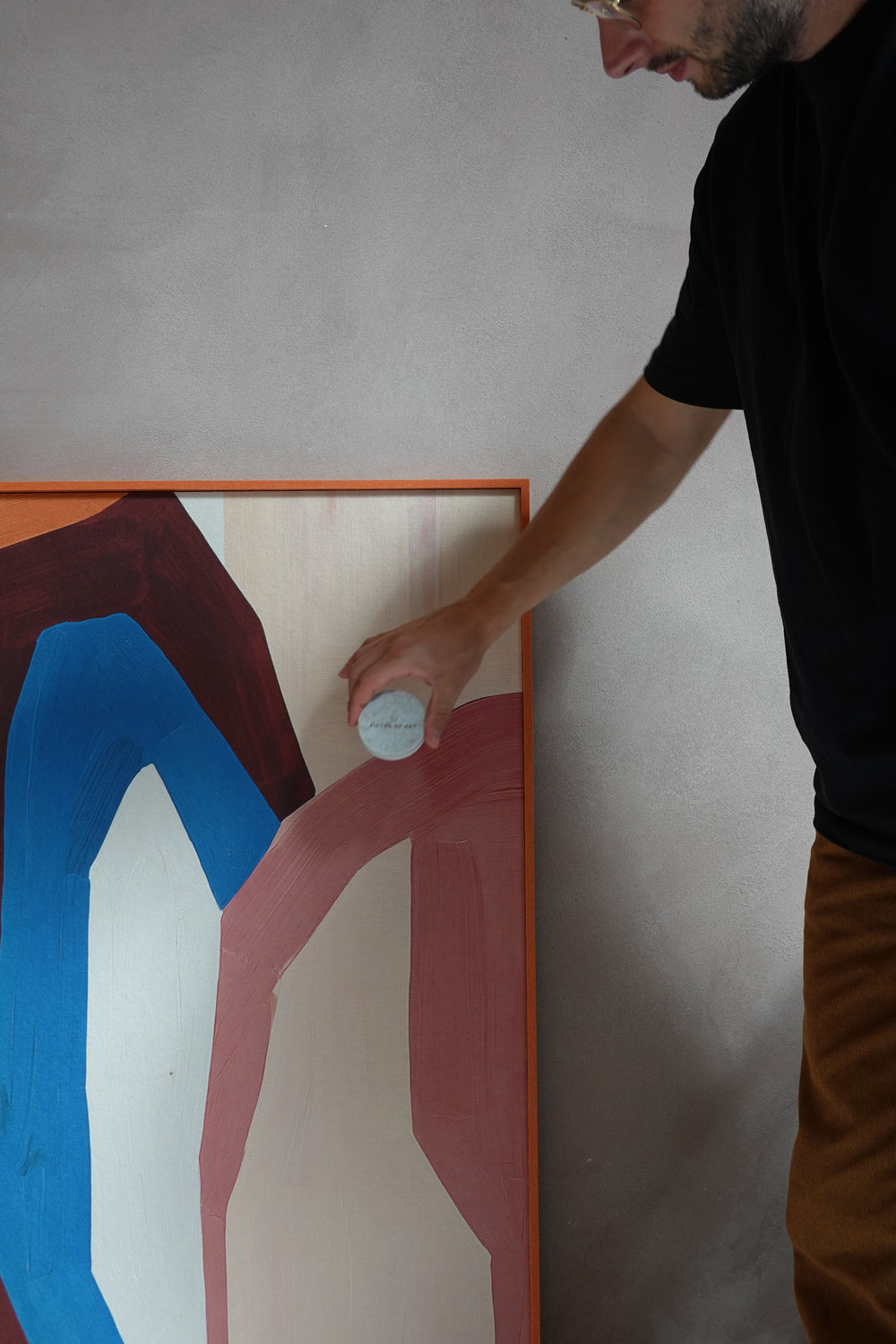 Een ArtSwitch-kunstwerk wordt gewisseld